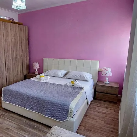 Penthouse Of Downtown Apartment Tirana