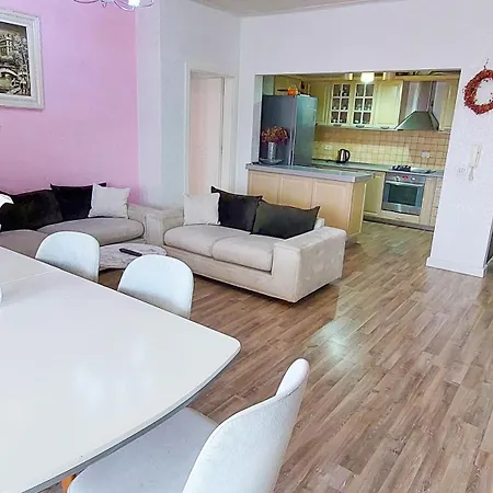 Penthouse Of Downtown * 티라나