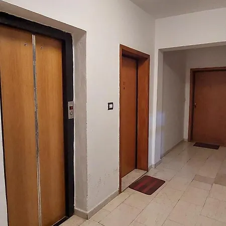 Penthouse Of Downtown Apartment Tirana